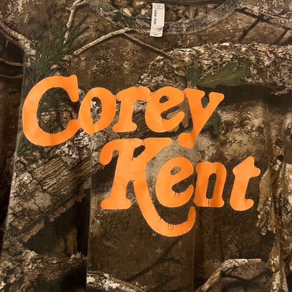 Corey Kent T-shirt - Picture 3 of 4